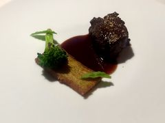 花椒牛小排土豆泥灰树花牛肉汁-三嚥阁 La Villa Restaurant