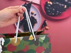 -Laderach 莱德拉(上海环贸iapm店)