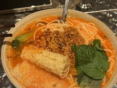 -粉八·云南米线·建水烧烤(常熟路店)