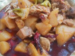 -牛一嘴·兰州牛肉面·大盘鸡(财富中心店)