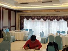 -沪华海鲜大酒楼(南汇店)