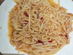 素颜鱼香肉丝-直隶安家牛肉罩饼(七一路店)