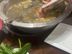 -乡土黄·鲜牛肉火锅·小龙虾(兴业街店)