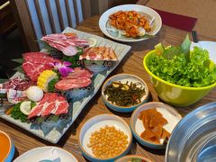 -明洞阿姨·韩式酱蟹烤肉·创意料理(三元桥店)