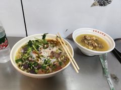 -文山荷鲜居(翠湖店)