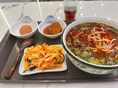 -伊穆祥牛肉面总店·清真