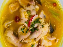 酸菜鱼-前海沿·青岛菜(五四广场永旺店)