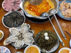 -老何家后安粉·糟粕醋海鲜火锅(三亚湾椰梦长廊店)