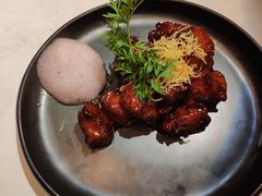 红酒泡沫牛仔粒-荟廷·晶萃(陆家嘴尚悦湾店)