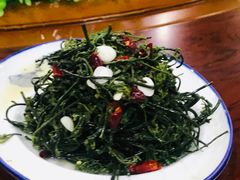 -三江源美食城