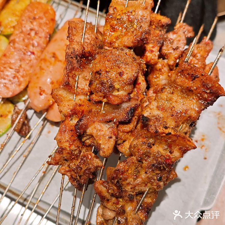 南京烧烤天花板！一口就把我香迷糊了