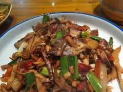 烟笋炒腊肉-吃香喝辣·地道衡东菜(南岳大庙店)