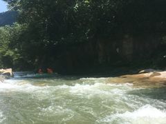 -雅鲁激流探险漂流