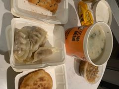 -Ting无边际江景酒店(重庆解放碑云端之眼店)
