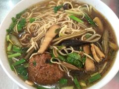 长鱼加占肉-老赵面店(大西路店)