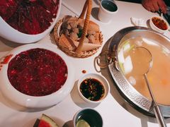 -左庭右院鲜牛肉火锅(金山万达店)