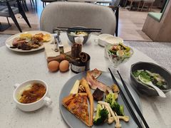 -上海虹桥中心爱琴海亚朵S酒店