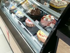 -85度C(生甜甜圈研究工坊·上海平凉店)