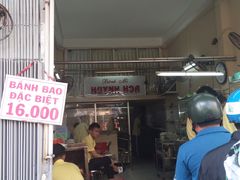 -Bánh Mì Huynh Hoa