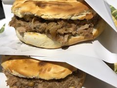 一口香肉夹馍-白起肉夹馍