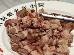 -乔家小院•非遗驴肉•本地小海鲜(滨河路店)