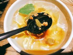 -龙巢盱眙龙虾·牛蛙·烧烤宵夜(八卦岭店)