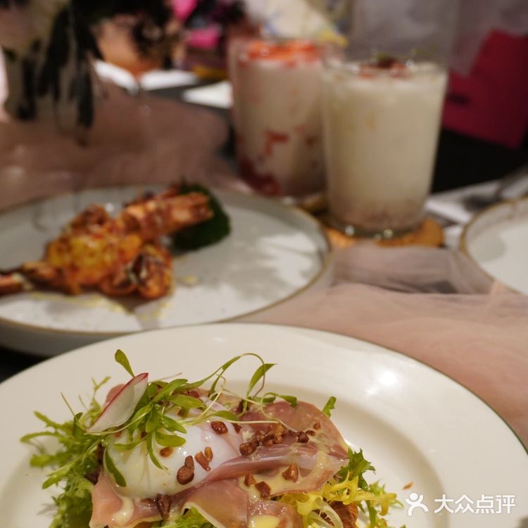 氛围感生日party 还得是它呢 