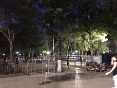 -滨河世纪广场公园