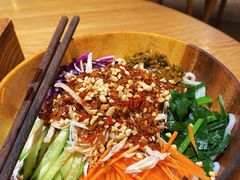 大理鸡丝凉米线-米店·云南菜(南门店)