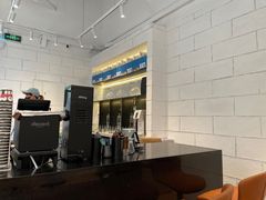 -Dogi&kiki Coffee(中心商务大厦店)