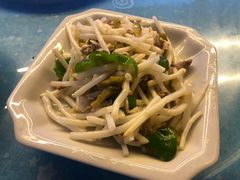 芦苇根炒肉丝-梦缘水乡·湖景餐厅