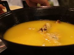 -鲜入围煮花胶鸡海鲜火锅