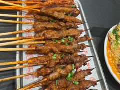 -肥肥虾庄·金牌油焖大虾(汉口城市广场店)