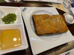 -MADO冰淇淋咖啡馆(淘金店)