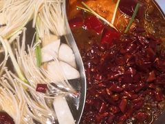 -沸炉重庆老火锅(军事博物馆店)