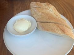 -ROAST coffee & eatery