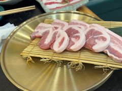 -臻牛烤肉