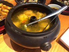 云海肴汽锅鸡-云海肴·汽锅鸡·云南代表菜(天山百盛优客店)