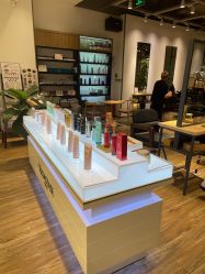 -Mentor Hair Salon