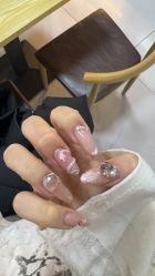 -晨·艺美甲美睫