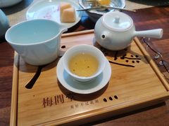 -梅间堂茶馆(绿地缤纷城店)