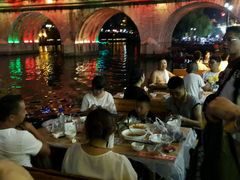 -罗满娘特色豆花烤鱼