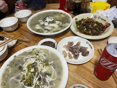 -何永光123鲜牛肉馆(1号店)