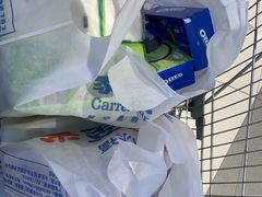 -家乐福(四元桥购物中心店)