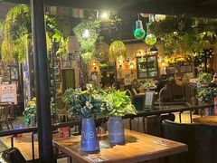 -临界音乐酒馆·小龙虾·江湖菜(华熙LIVE·鱼洞店)