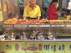 -六合夜市