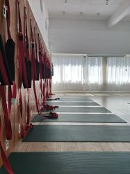 -无界瑜伽普拉提