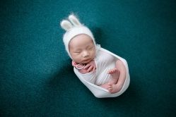 -金色童年新生儿满月摄影(包头店)