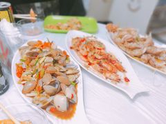 -覃记海鲜美食餐厅
