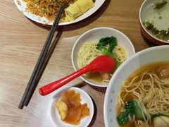 -牛吃草牛肉面(翠柏路店)